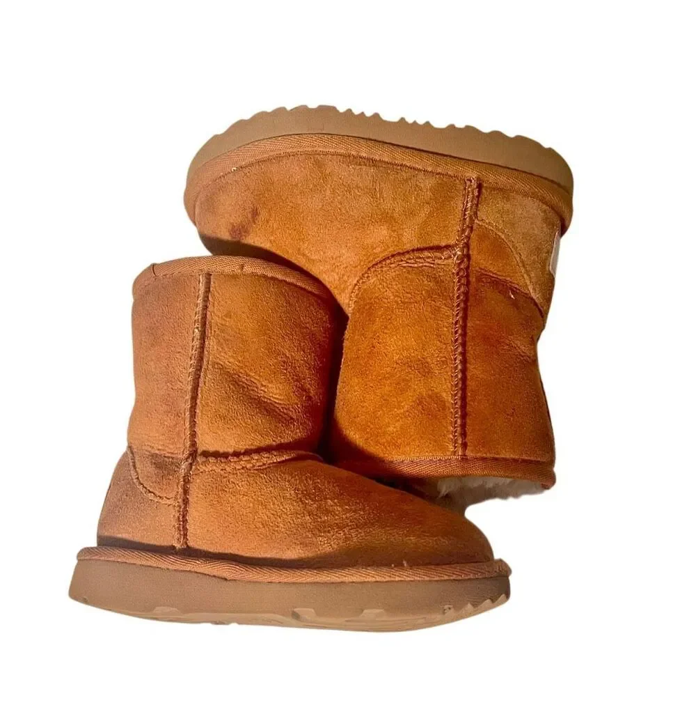 UGG Classic Short Boots Chestnut Suede W Plush Exposed Sheepskin Collar Sz 8 T